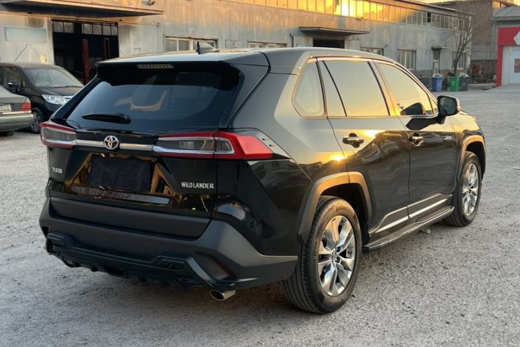 Used Toyota Wildlander 2022 2.0L CVT Two-Wheel Drive Luxury Edition
