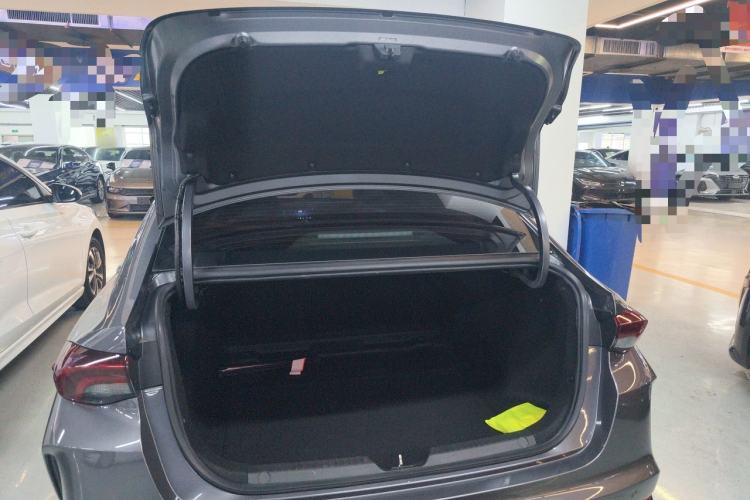 Used GAC Trumpchi EMPOW 2023 270T DCT J15 Version
