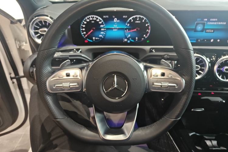 Used Mercedes-Benz A-Class 2021 A 200 L Sport Sedan Fashion Model
