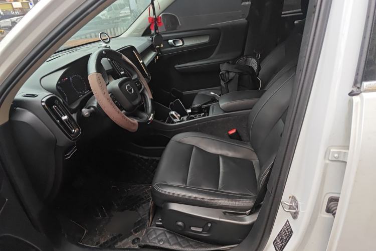 Used Volvo XC40 2022 T4 Four-Wheel Drive Smart & Luxurious Edition Left Front Seat