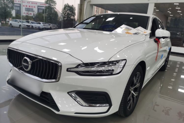 Used Volvo S60 2023 B4 Zhiyi Luxury Edition
