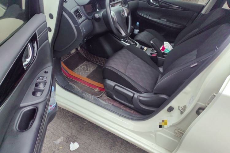 Used Nissan Tiida 2016 1.6L CVT Cool Dynamic Edition