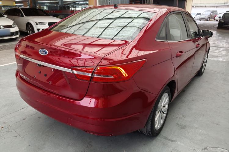 Used Ford Escort 2015 1.5L Automatic Fashion Model