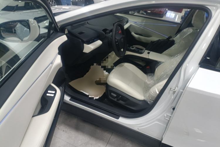 Used Toyota bZ5 2025 Model 550 PRO
