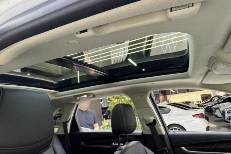 Used Cadillac XT5 2016 25T Luxury Model
