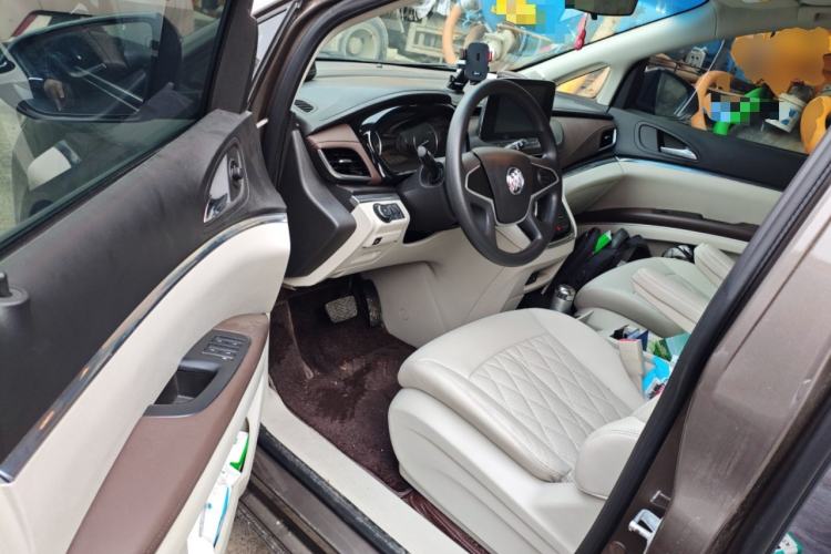 Used Buick GL8 2022 Land Cruiser Executive Class 652T Comfort Model