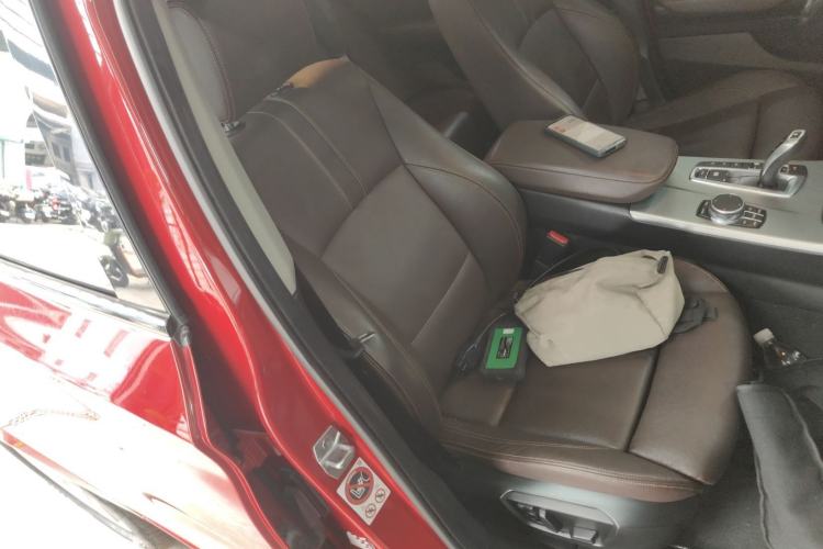 Used BMW X4 2016 xDrive20i M Sport Edition Right Front Seat