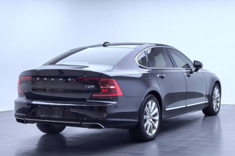 Used Volvo S90 New Energy 2020 T8 e-Drive Hybrid – Zhiyi Luxury Edition Exterior 7