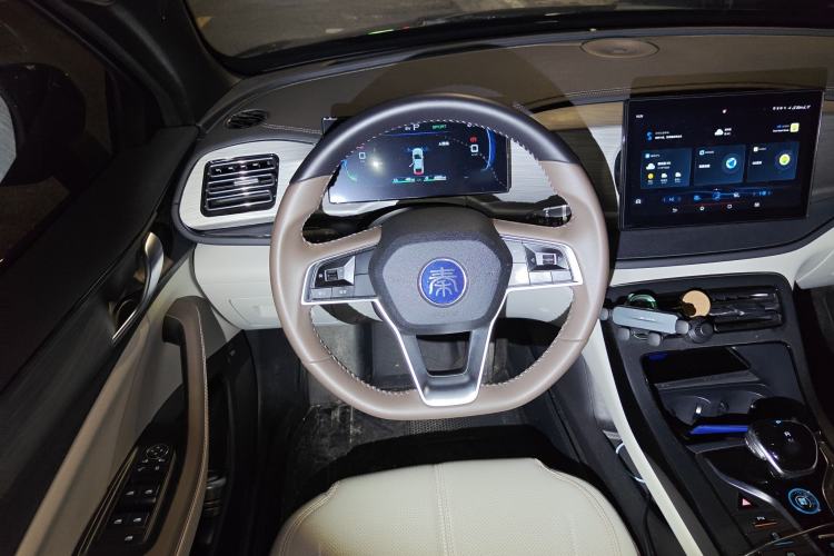 Used BYD Qin PLUS 2023 Champion Edition DM-i 55KM Leading Model
