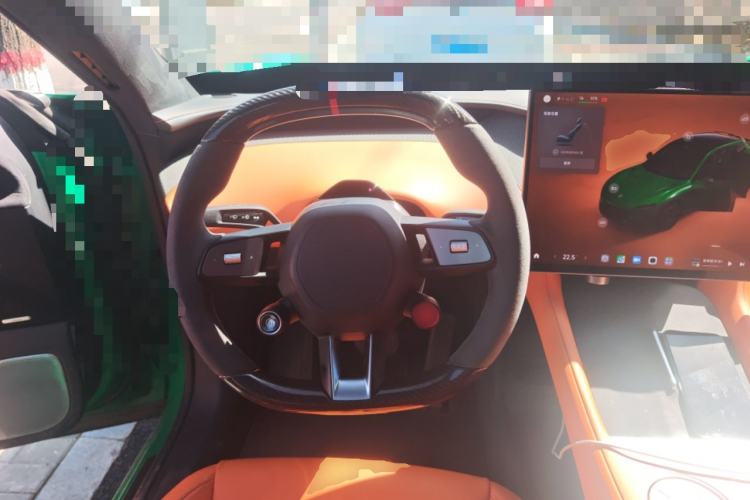 Used Xiaomi Auto YU7 2025 Ultra-Long Range High-Performance All-Wheel-Drive Max Edition Steering Wheel