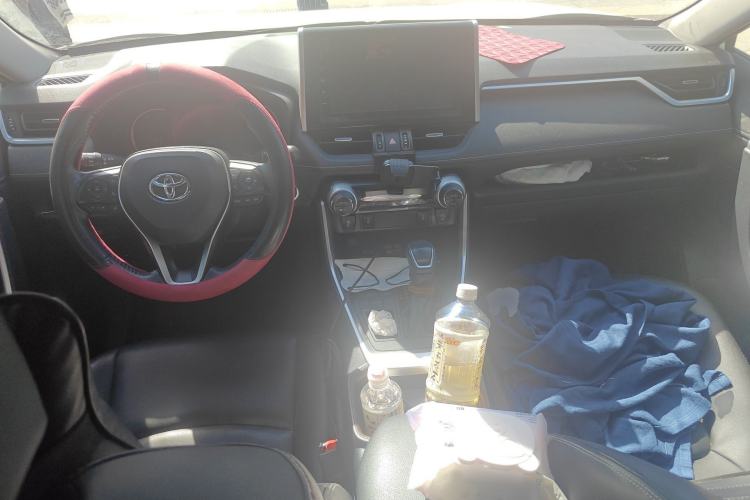 Used Toyota RAV4 2020 2.0L CVT Two-Wheel Drive Fashion PLUS Edition
