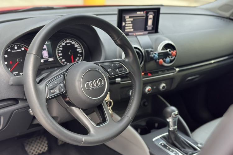 Used Audi A3 2020 Sportback 35 TFSI Fashion Edition China VI Emission Standard Interior 6