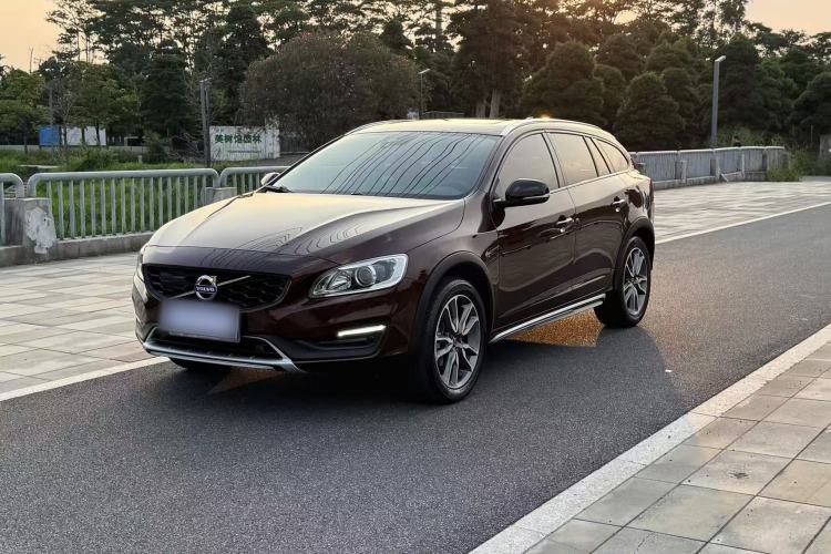 Used Volvo V60 2017 Cross Country T5 AWD China V Standard Guazi used car, China used car export, Used car for sale, Used cars, Cheapest cars for sale