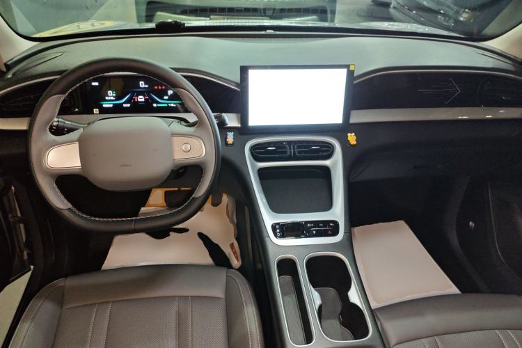 Used Geely Galaxy Geome 2025 410 km Free Version