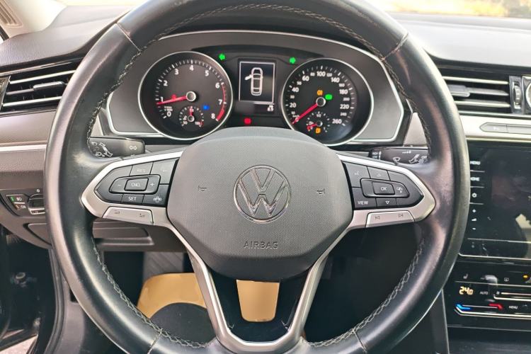 Used Volkswagen Magotan 2020 330TSI DSG Leading Model
