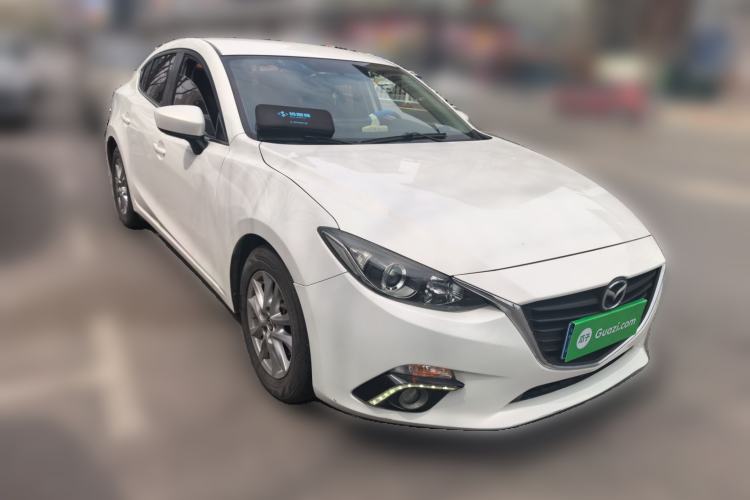 Used Mazda 3 Axela 2016 Sedan 1.5L Manual Comfort Model
