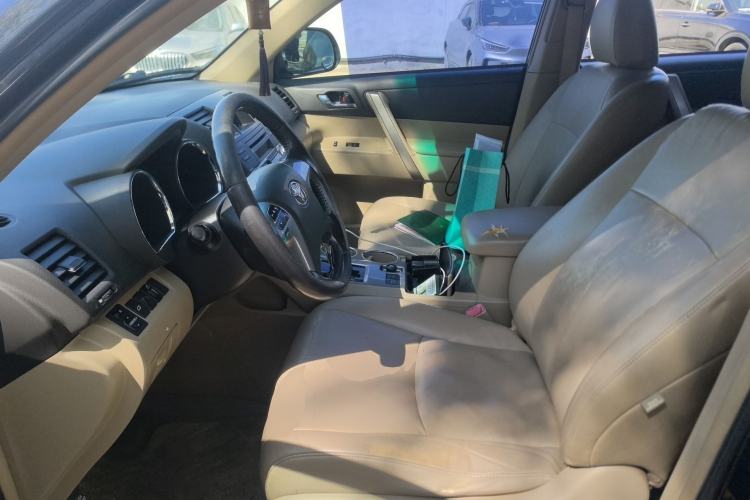 Used Toyota Highlander 2012 2.7L Two-Wheel Drive 5-Seater Sport Edition
