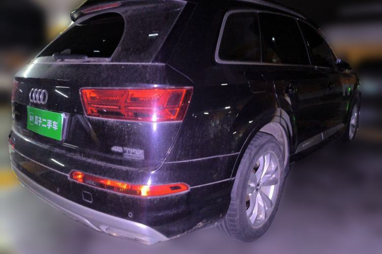 Used Audi Q7 2018 40 TFSI Comfort Model