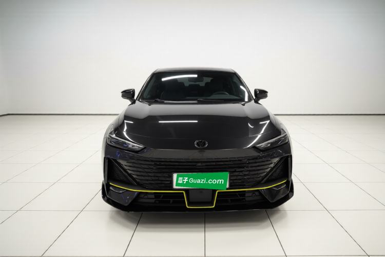 Used CHANGAN UNI-V 2022 1.5T Sport Edition
