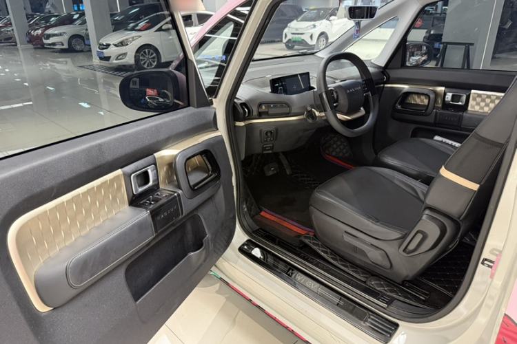 Used Baojun KiWi EV 2021 Artist Model Ternary Lithium