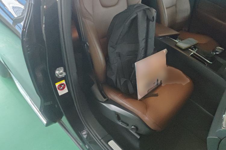 Used Volvo XC60 2021 T5 4x4 Smart Luxury Edition Right Front Seat