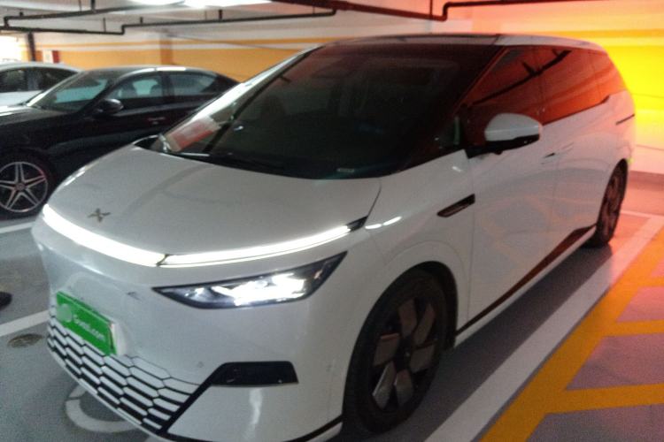 Used XPeng X9 2024 610 Long-Range Pro