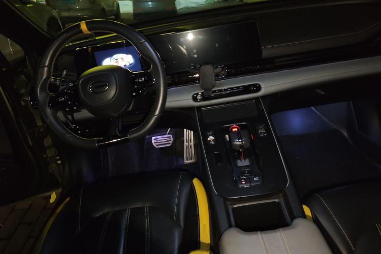 Used GAC Trumpchi EMPOW 2021 270T DCT J15 Version Center Console