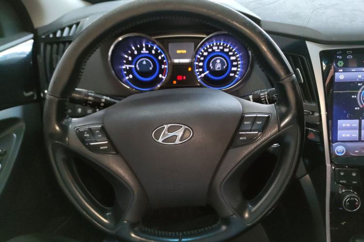 Used Hyundai Sonata 2014 2.0L Automatic Luxury Edition