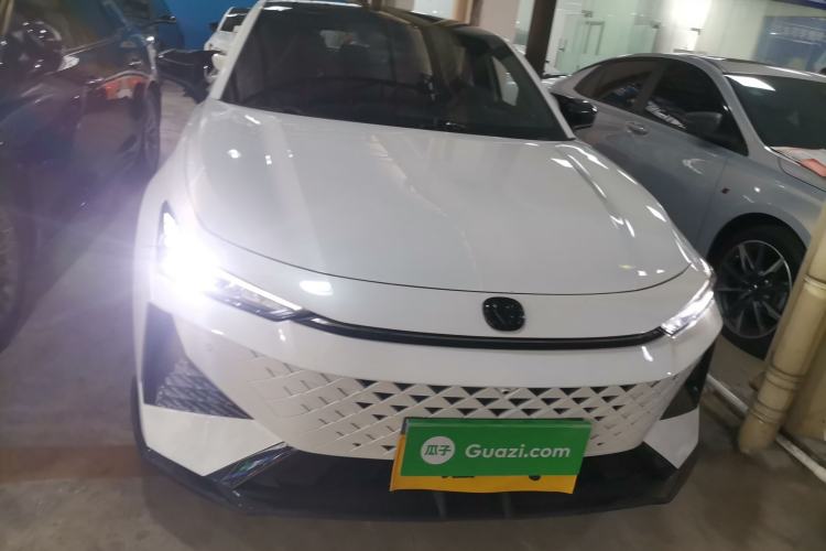 Used CHANGAN UNI-V 2024 1.5T Prestige Sport Edition
