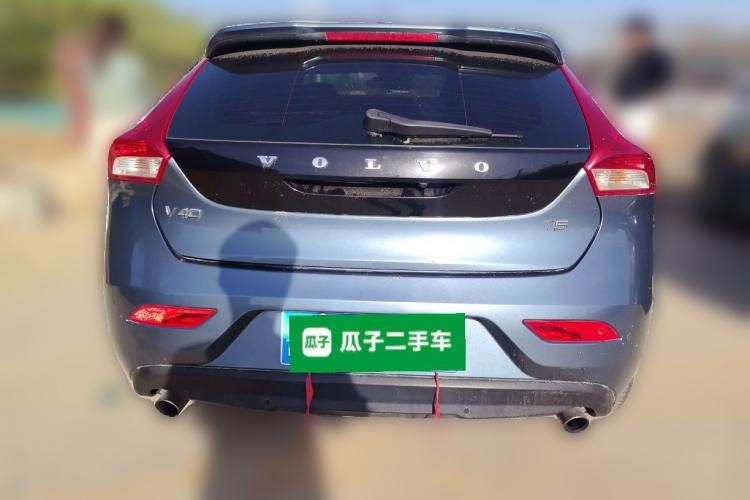 Used Volvo V40 2013 2.0T Zhiya Edition
