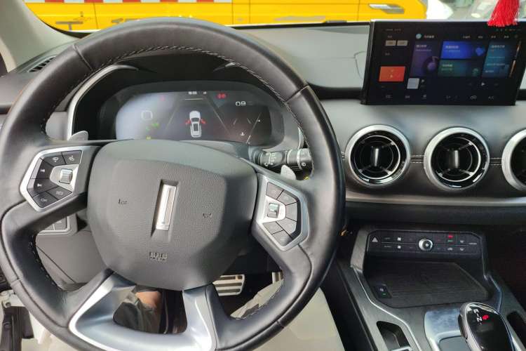 Used Wey VV6 2019 2.0T Two-Wheel-Drive Flagship Version China VI Standard