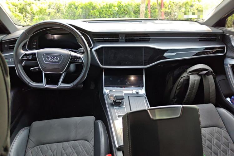 Used Audi A6L 2024 55 TFSI quattro Prestige Dynamic Edition Center Console