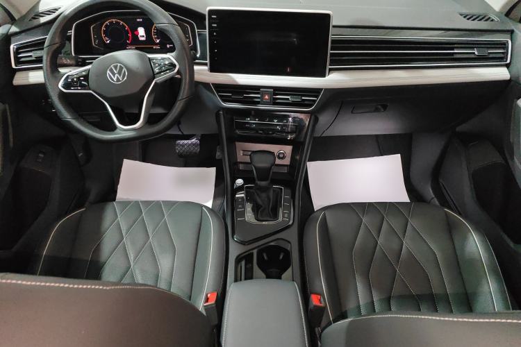 Used Volkswagen Tiguan L 2023 330TSI Automatic Two-Wheel Drive Smart Edition
