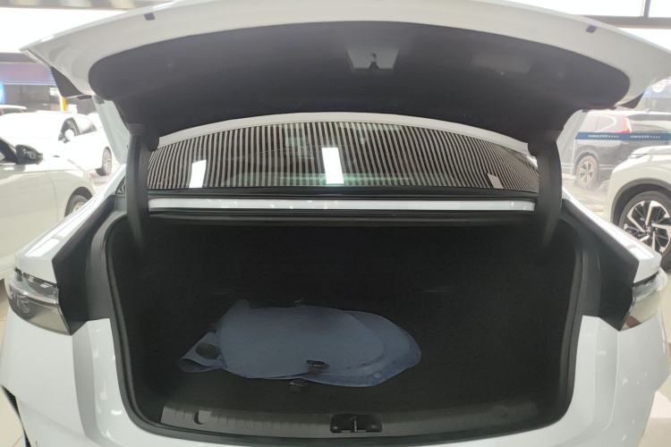 Used BYD Seal 2022 550 km Standard Range Rear-Wheel Drive Prestige Version