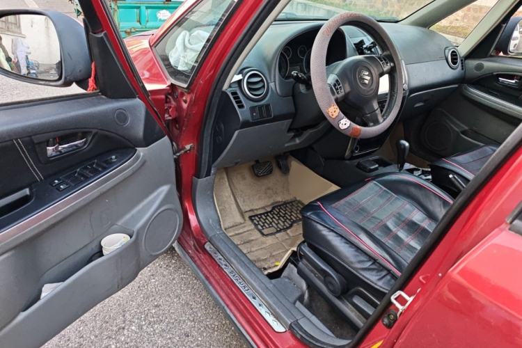 Used Suzuki SX4 2011 Revised Version 1.6L Automatic Sport Edition
