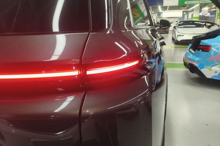 Used Li Auto L8 2025 Max Smart Refresh Edition Exterior 3