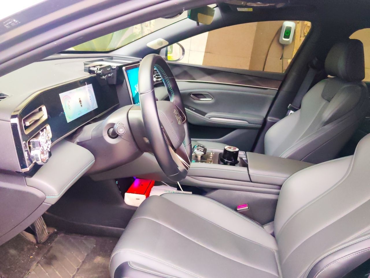 BYD Qin L 2024 DM-i 120KM Leading Model — снимка 15