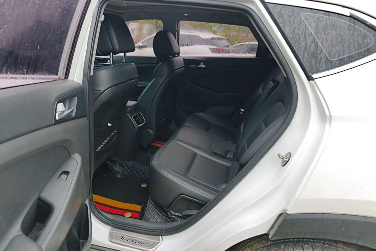 Used Hyundai Tucson 2018 1.6T Dual-Clutch Two-Wheel Drive 15th Anniversary Special Edition
