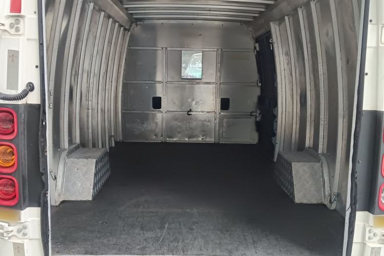 Used New Gonow Aoteng 2022 Pure Electric Van 41.93 kWh Hengtian Guoxuan