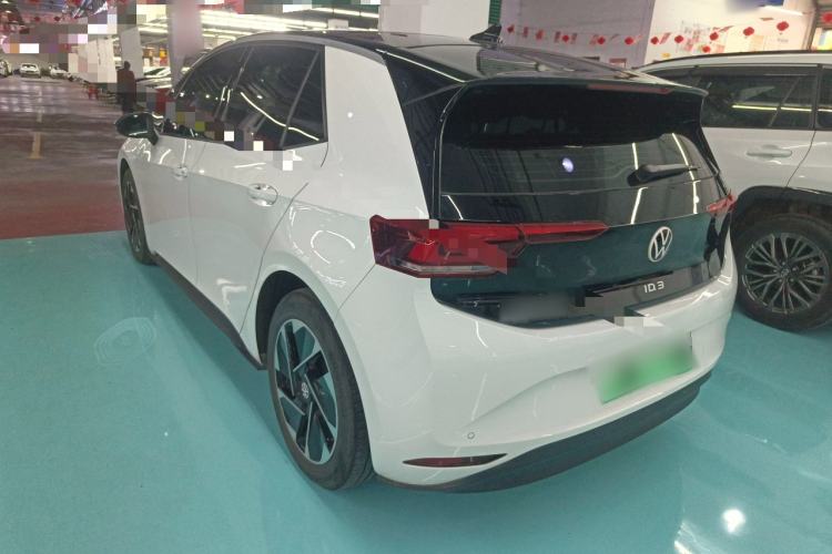 Used Volkswagen ID.3 2024 Intelligent Edition Rear Left 45 Deg