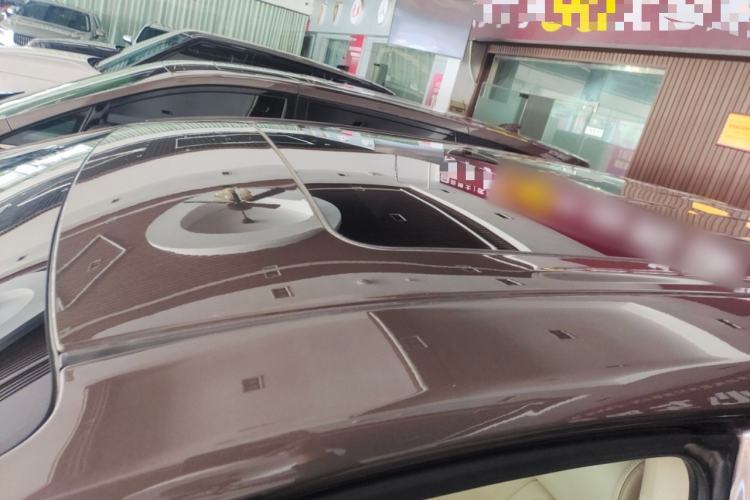 Used Buick GL8 2023 Facelifted Land Cruiser Executive Luxury Version Roof