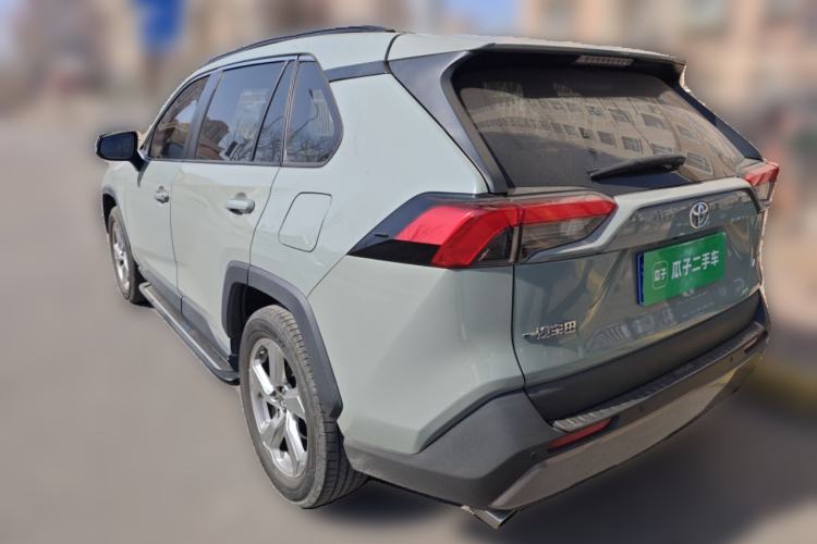 Used Toyota RAV4 2021 2.0L CVT Two-Wheel Drive Fashion PLUS Edition
