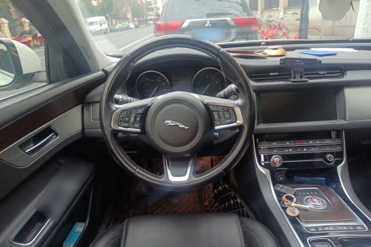 Used Jaguar XFL 2019 XFL 2.0T 200 PS Two-Wheel-Drive Elite Edition