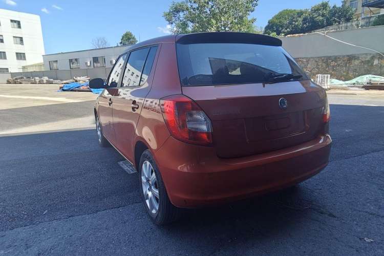 Used Skoda Fabia 2014 1.4L Automatic Crystal Edition