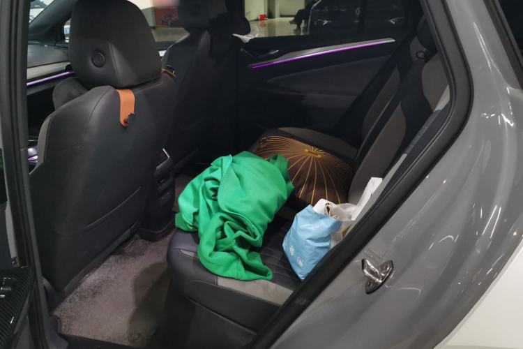 Used Volkswagen ID.4 CROZZ 2021 Long-Range PRO Two-Wheel Drive Version Left Rear Seat