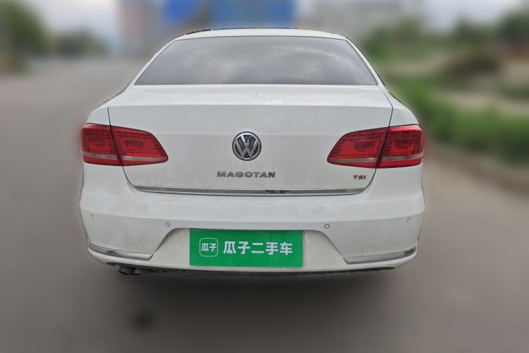 Used Volkswagen Magotan 2013 2.0 TSI Ultimate Model Rear