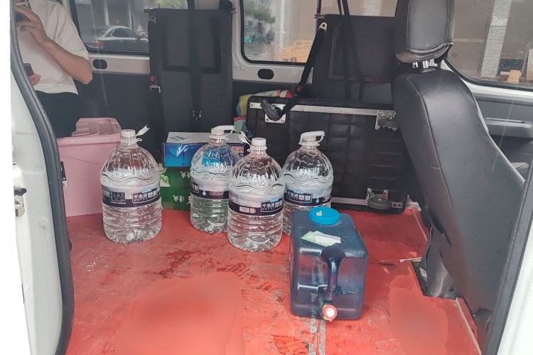 Used Wuling Yangguang 2025 Model 400km Bus Edition—Comfort Edition Left Rear Seat