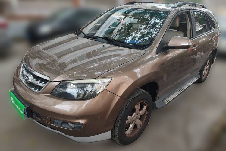 Used BYD S6 2013 Jingyue Edition 2.0L Manual Luxury Model 5 Seats