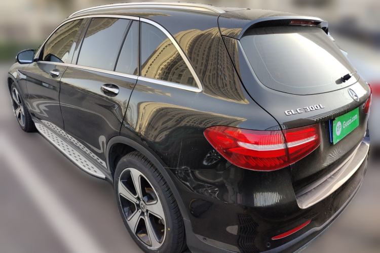 Used Mercedes-Benz GLC 2019 GLC 300 L 4MATIC Dynamic Model