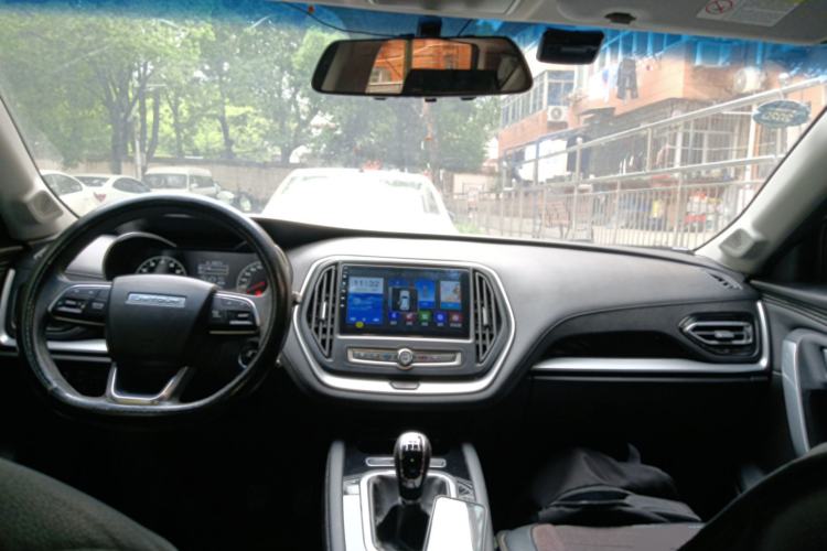 Used JETOUR X70 2018 1.5T Manual Comfort Edition Center Console